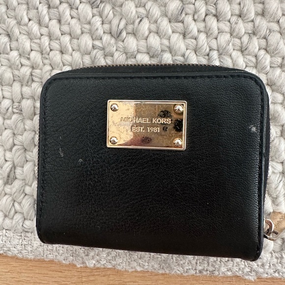 Michael Kors Wallet - Picture 1 of 3
